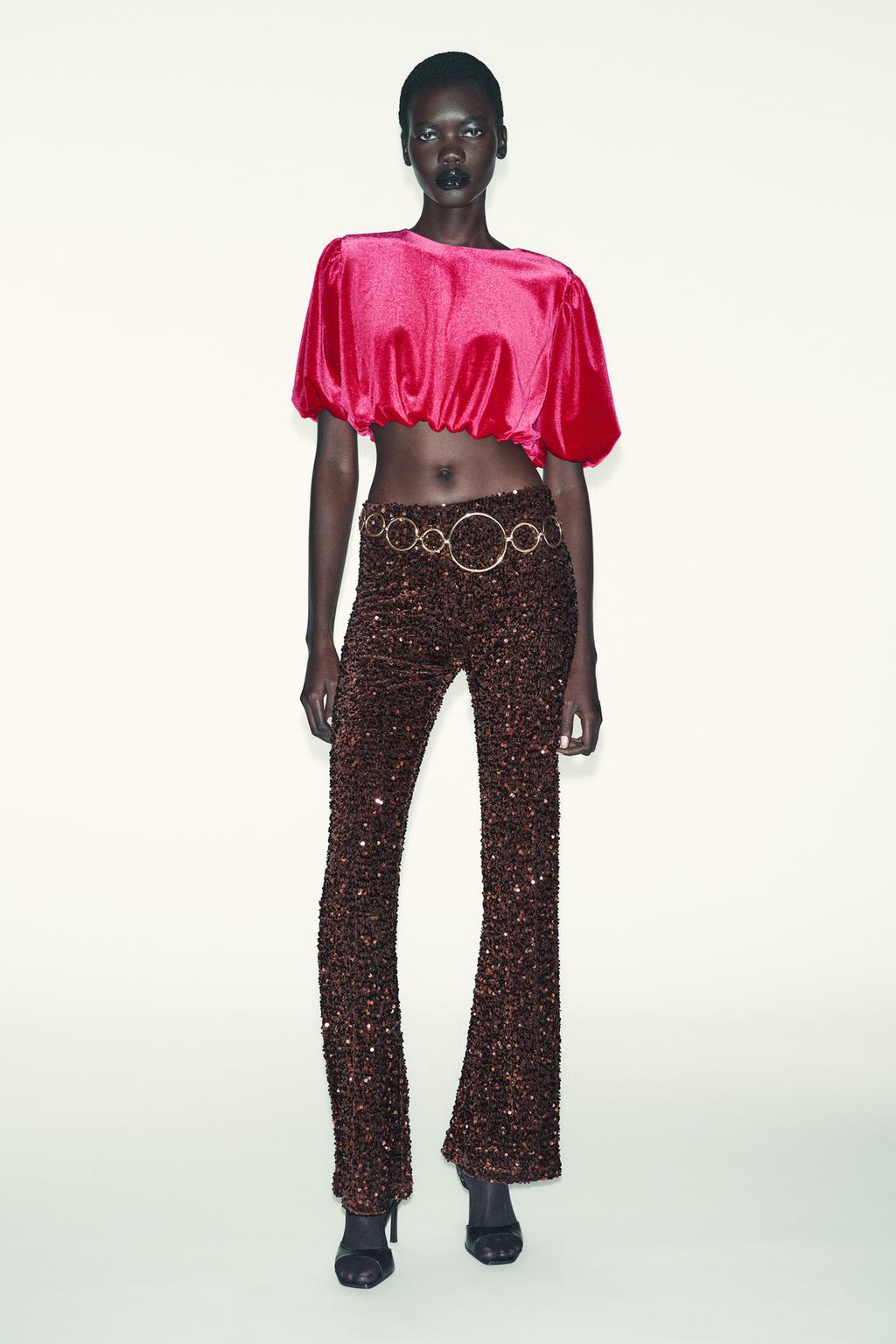 УКОРОЧЕННЫЙ ВЕЛЬВЕТОВЫЙ ТОП ОБЪЕМНОГО КРОЯ