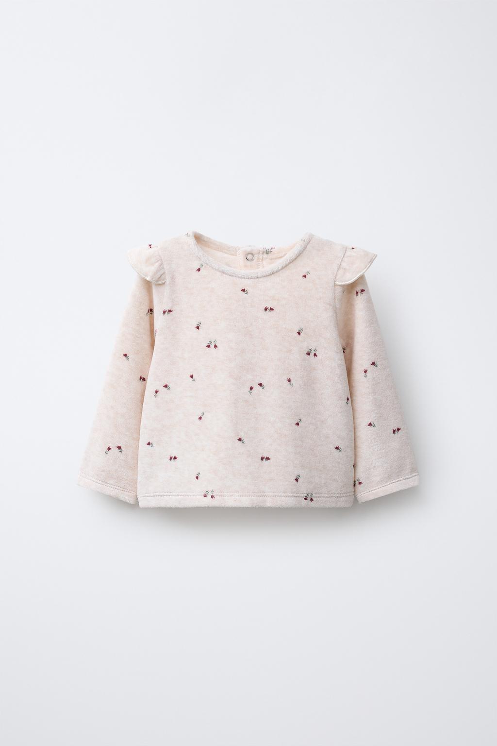 ВЕЛЮРОВАЯ ФУТБОЛКА С ЦВЕТОЧНЫМ ПРИНТОМ