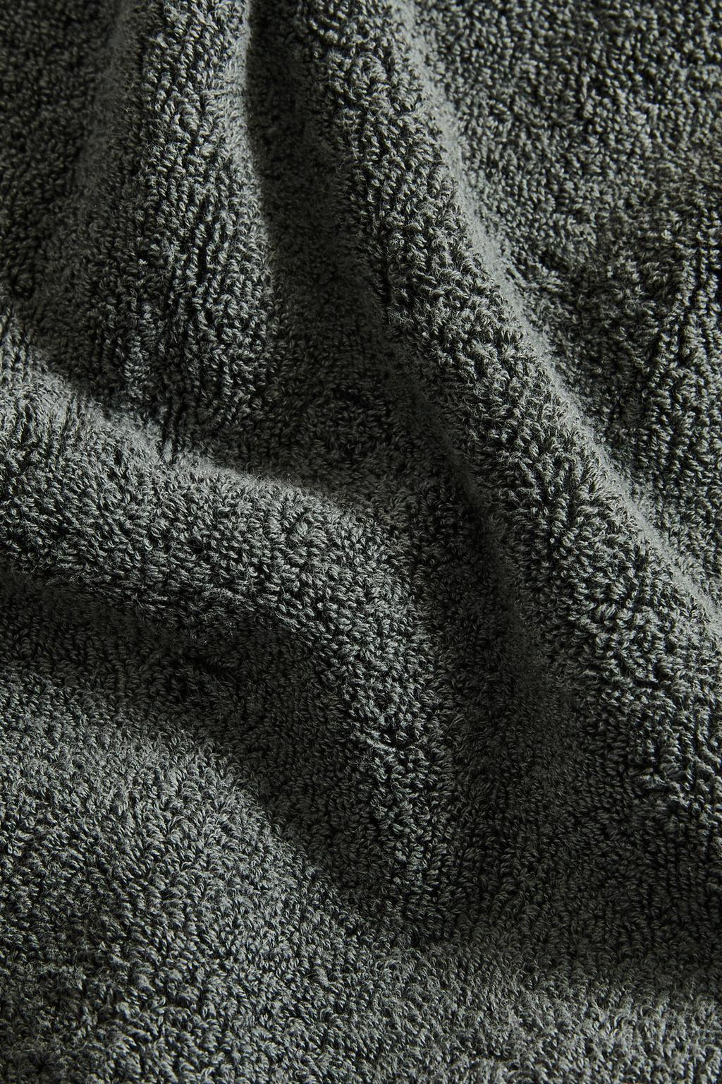 Цветное махровое ванночное полотенце