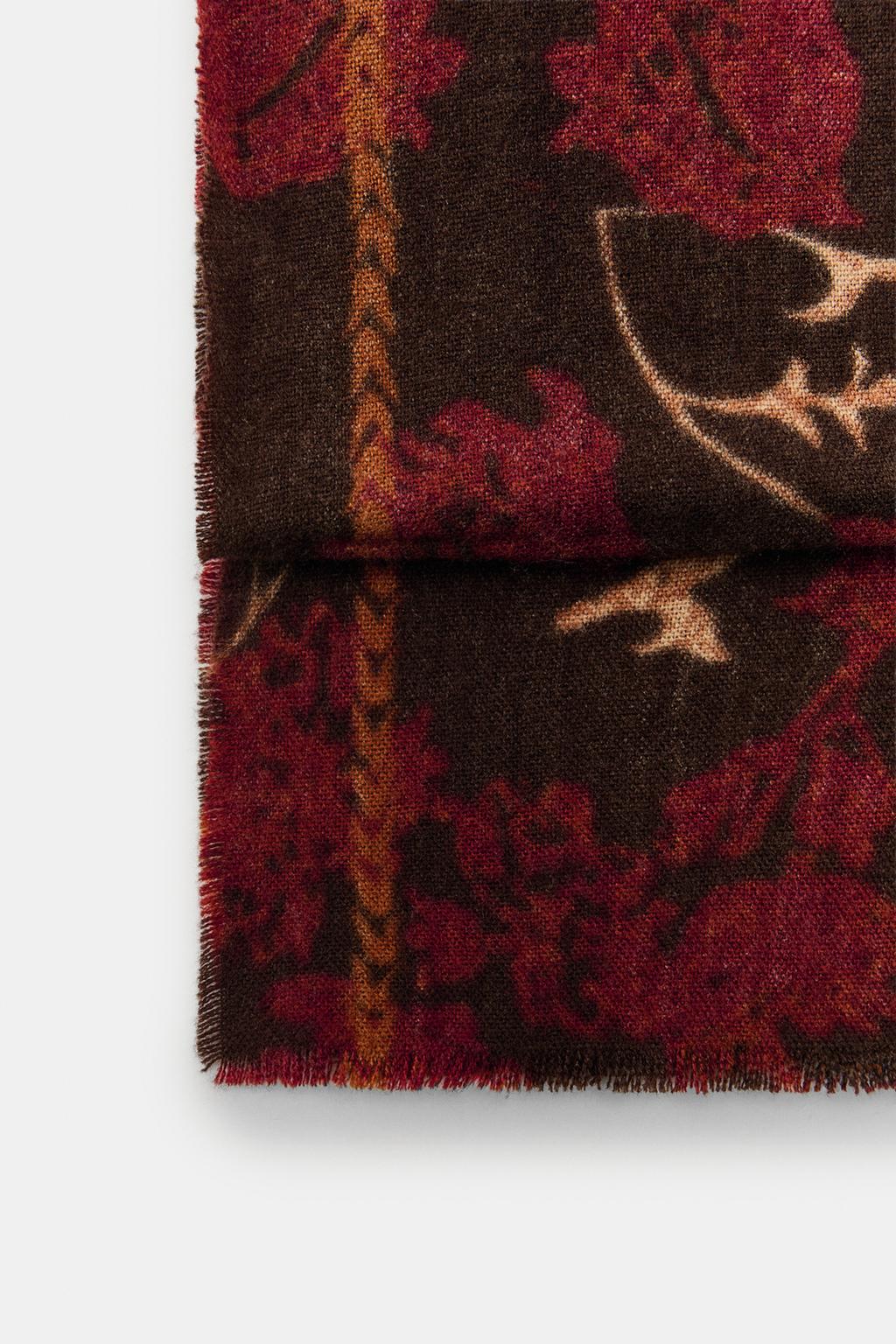 ПЛАТОК С ЦВЕТОЧНЫМ ПРИНТОМ