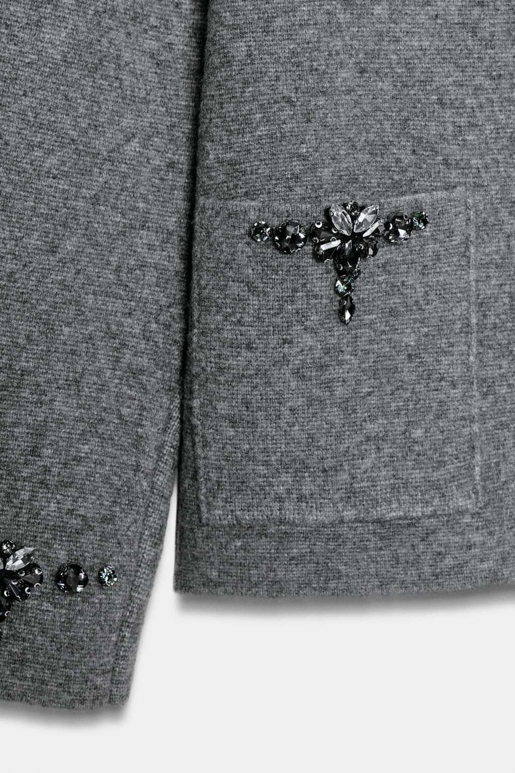 КАРДИГАН С БУСИНАМИ