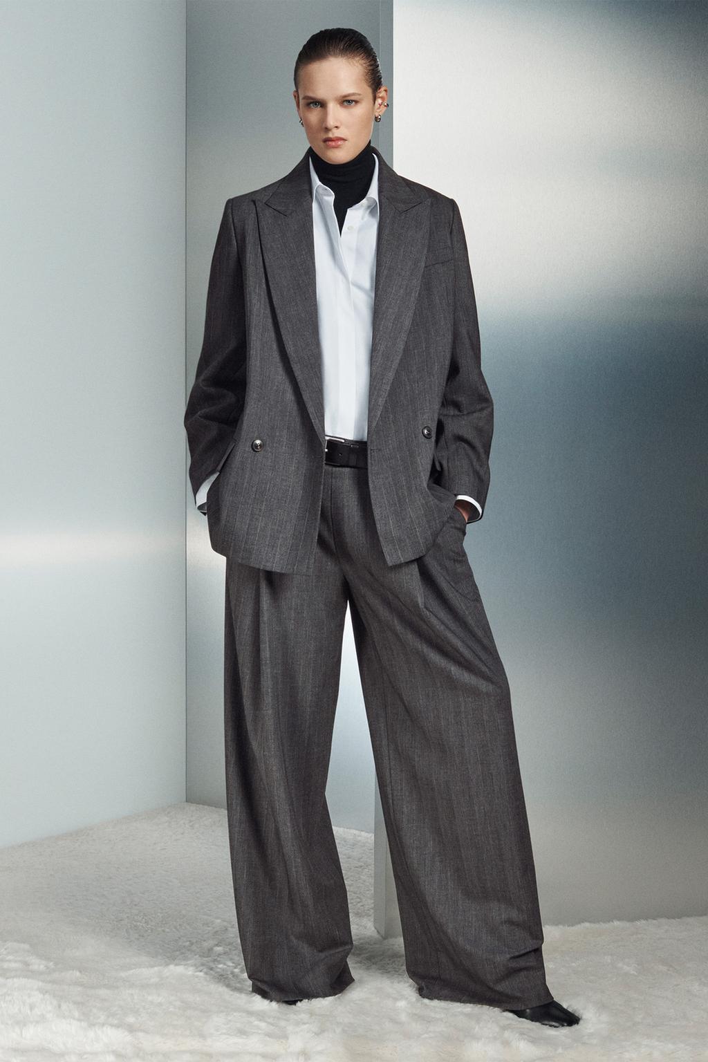 БЛЕЙЗЕР В ТОНКУЮ ПОЛОСКУ ИЗ СМЕСОВОЙ ШЕРСТИ — ZW COLLECTION