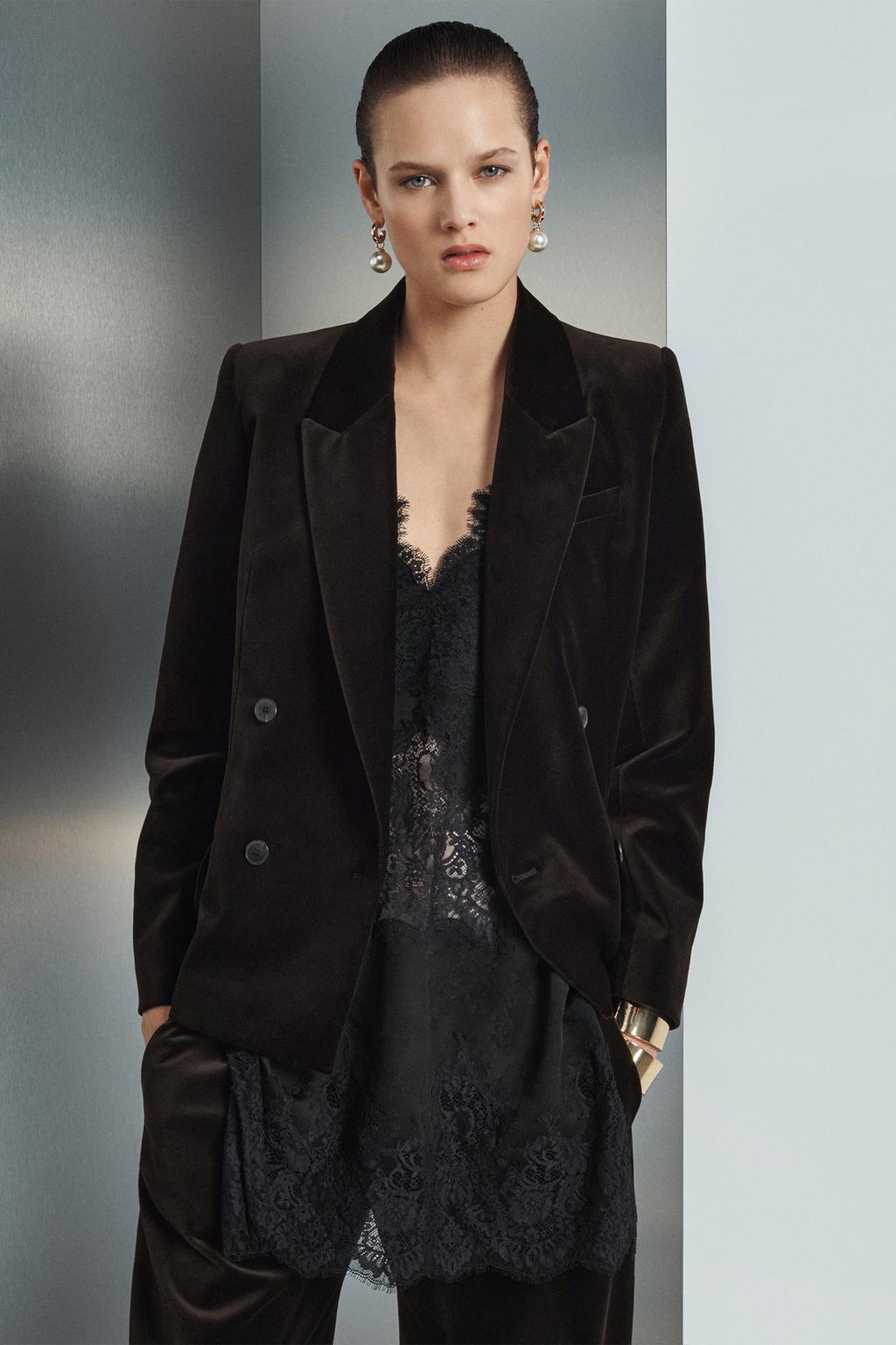 ДВУБОРТНЫЙ БАРХАТНЫЙ БЛЕЙЗЕР — ZW COLLECTION