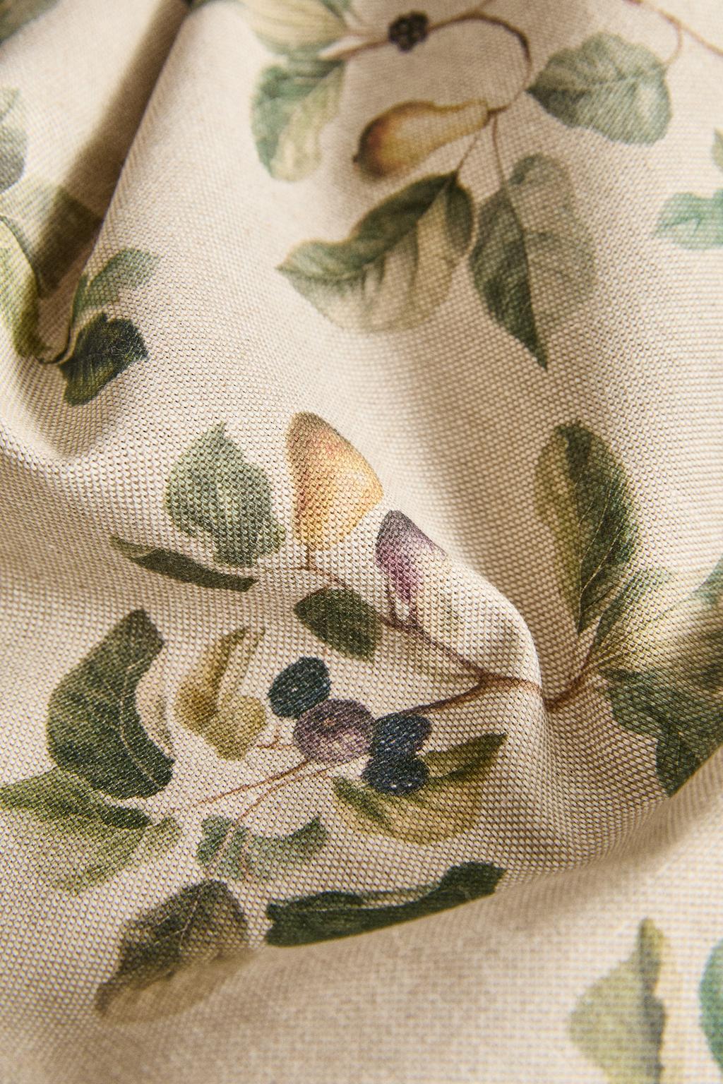 Скатерть с фруктовым принтом