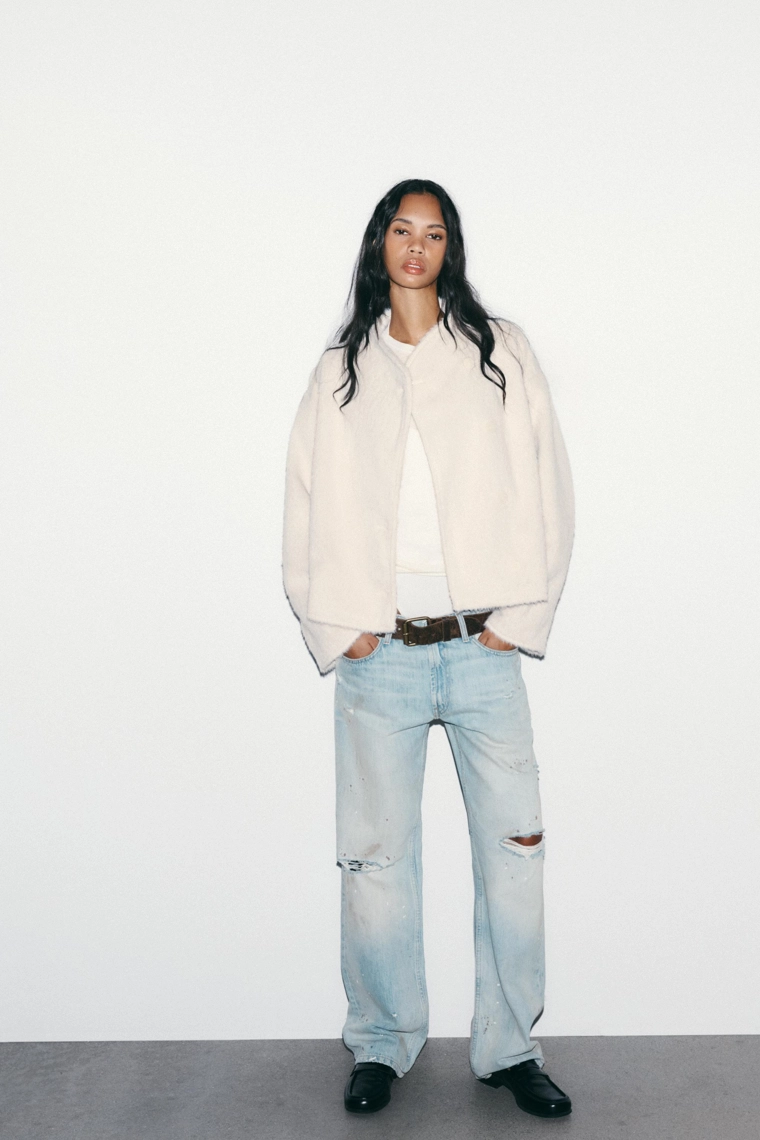 КУРТКА ИЗ ИСКУССТВЕННОГО МЕХА С ЗАПАХОМ