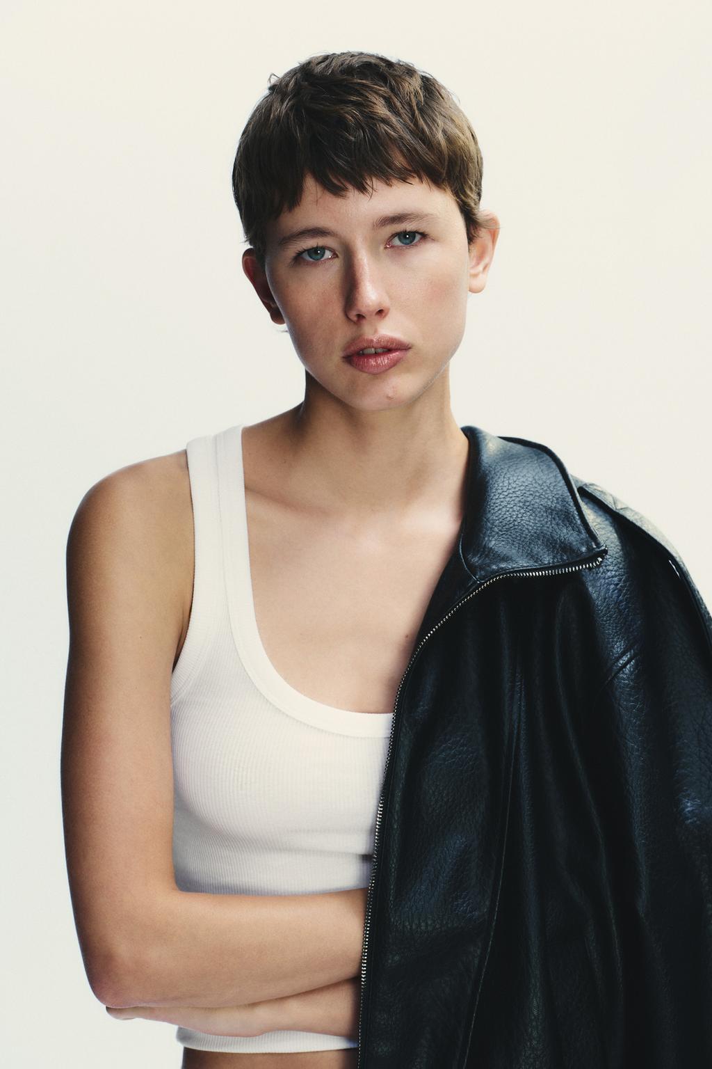 КУРТКА ИЗ ИСКУССТВЕННОЙ КОЖИ