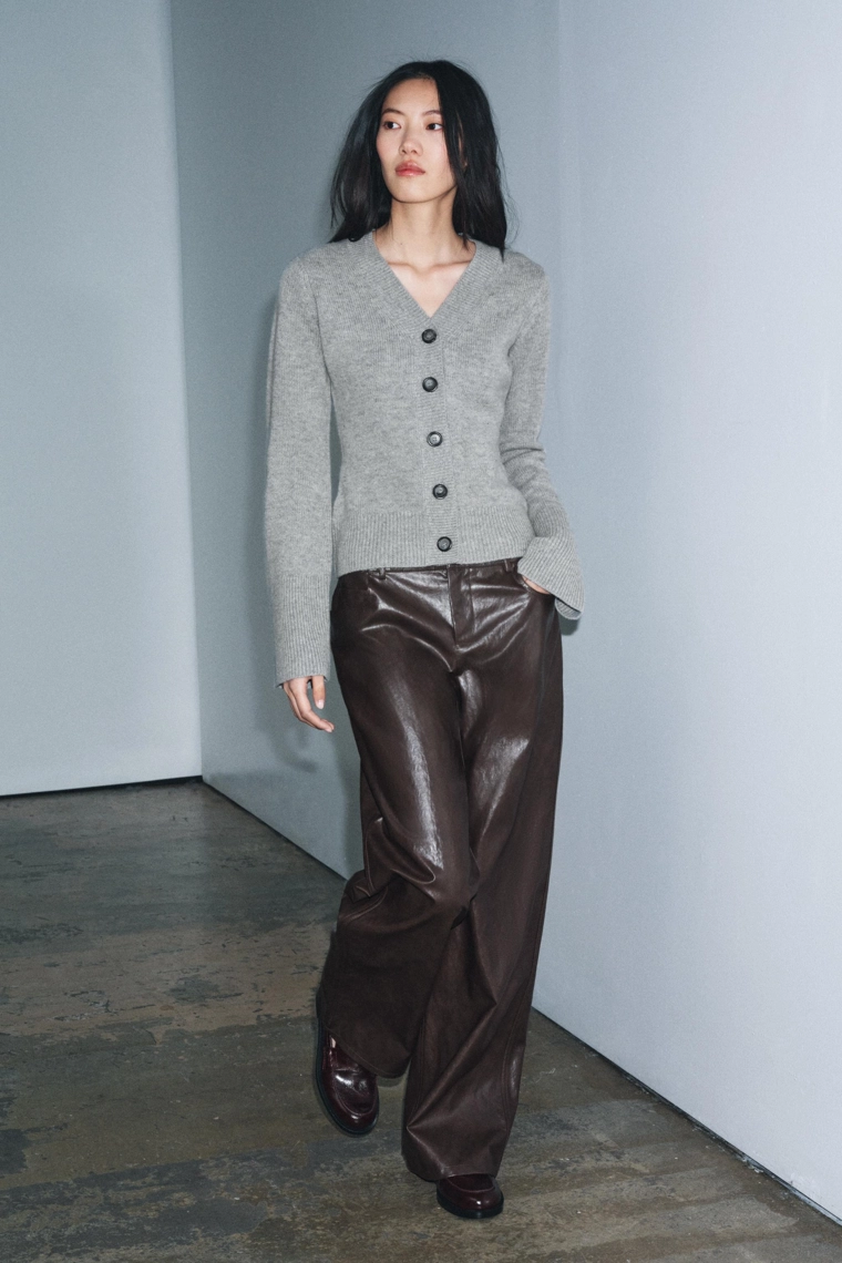 ПРИТАЛЕННЫЙ ЖАКЕТ ИЗ 100% ШЕРСТИ