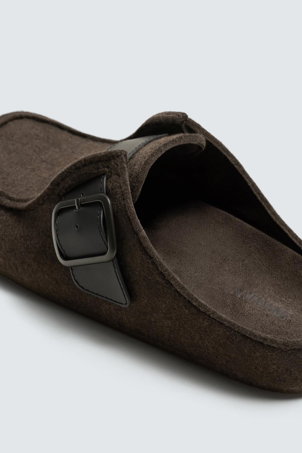 Деревянные сабо с пряжкой