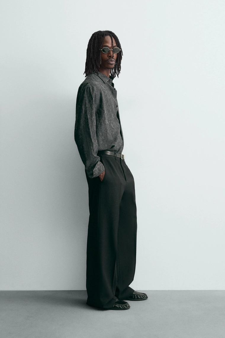 РУБАШКА СТРУЯЩЕГОСЯ ПОКРОЯ JACQUARD С ЦВЕТОЧНЫМ УЗОРОМ