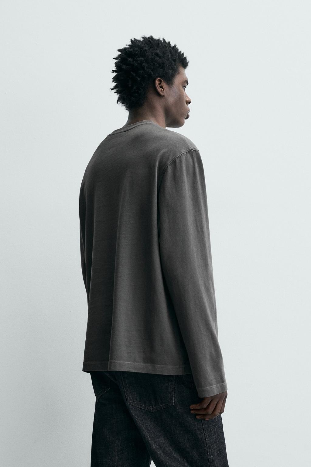 ФУТБОЛКА С ДЛИННЫМИ РУКАВАМИ КЛАССИЧЕСКОГО КРОЯ