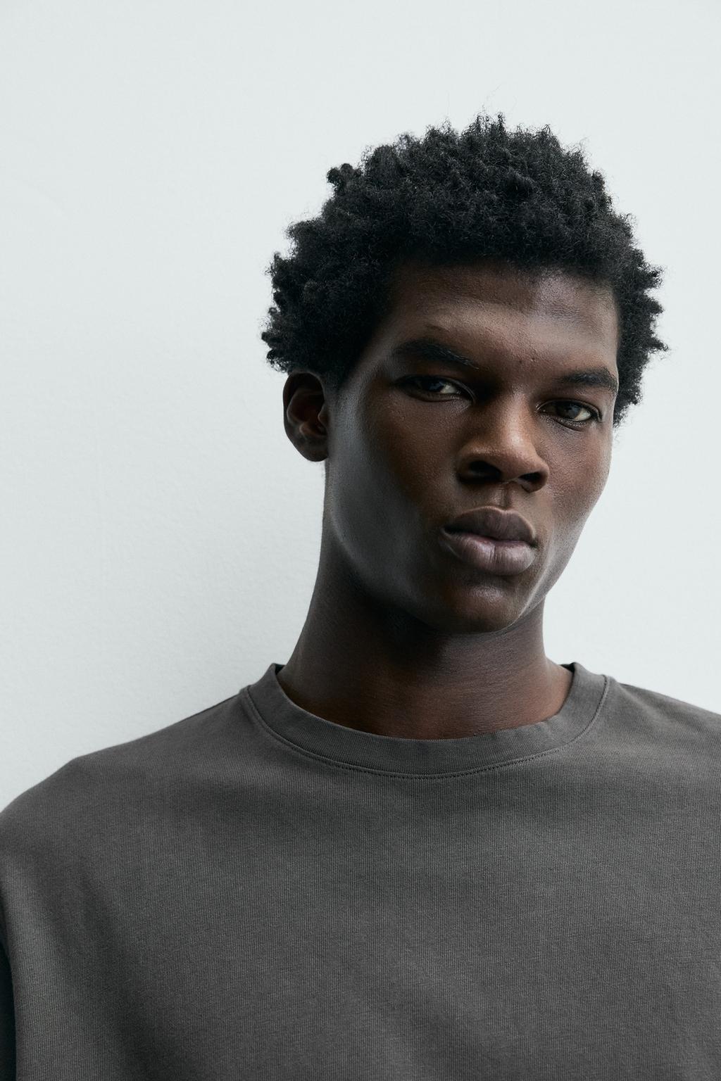 ФУТБОЛКА С ДЛИННЫМИ РУКАВАМИ КЛАССИЧЕСКОГО КРОЯ