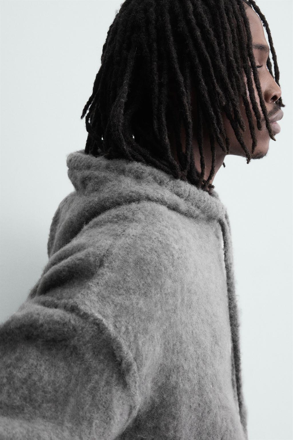 ТОЛСТОВКА ИЗ ВЯЗАНОГО МАТЕРИАЛА С НАЧЕСОМ