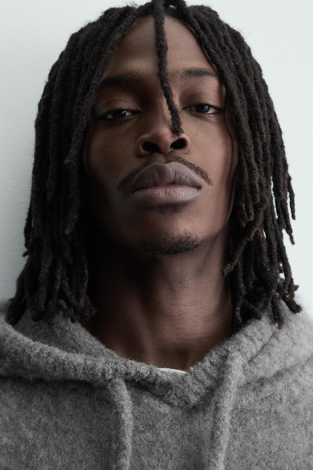 ТОЛСТОВКА ИЗ ВЯЗАНОГО МАТЕРИАЛА С НАЧЕСОМ