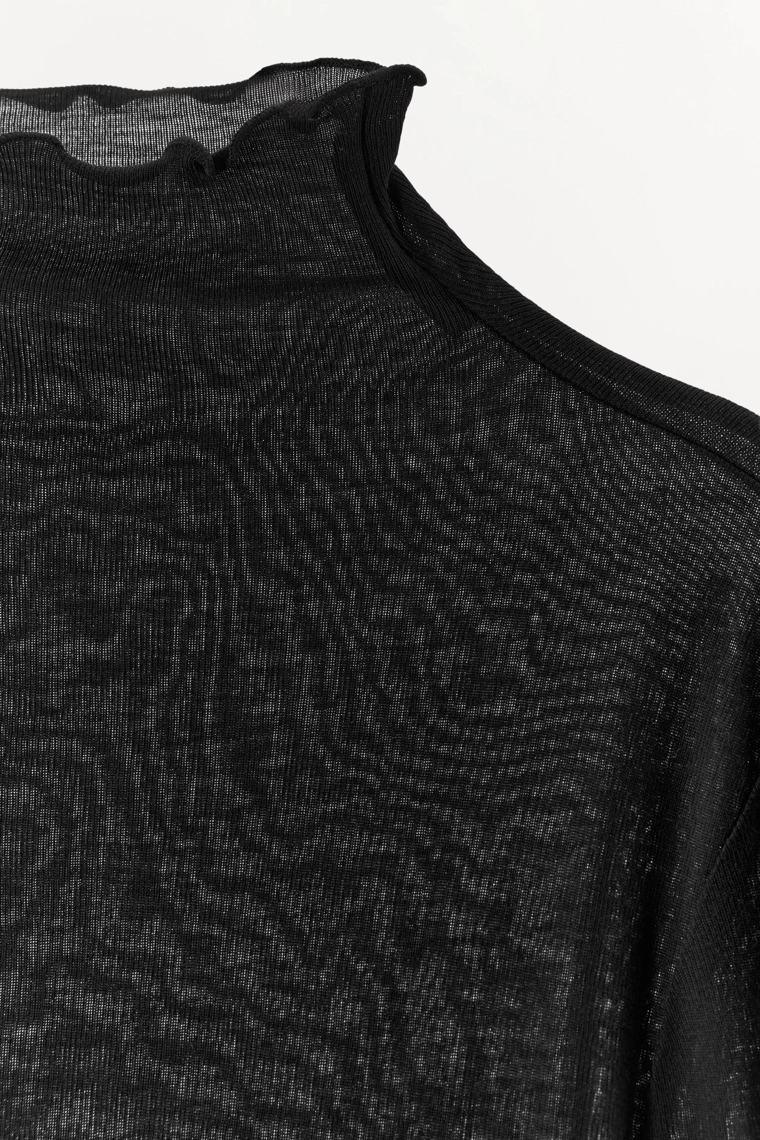 ОДНОТОННАЯ ФУТБОЛКА ИЗ ЛИОЦЕЛЛА