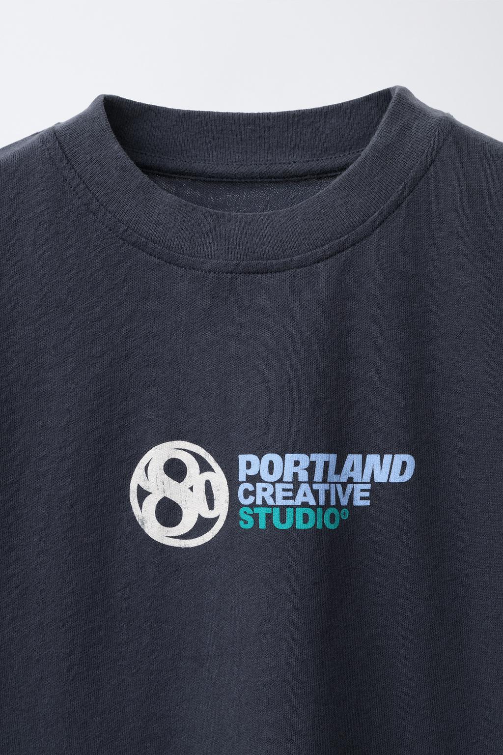 ФУТБОЛКА С РЕЛЬЕФНОЙ НАДПИСЬЮ