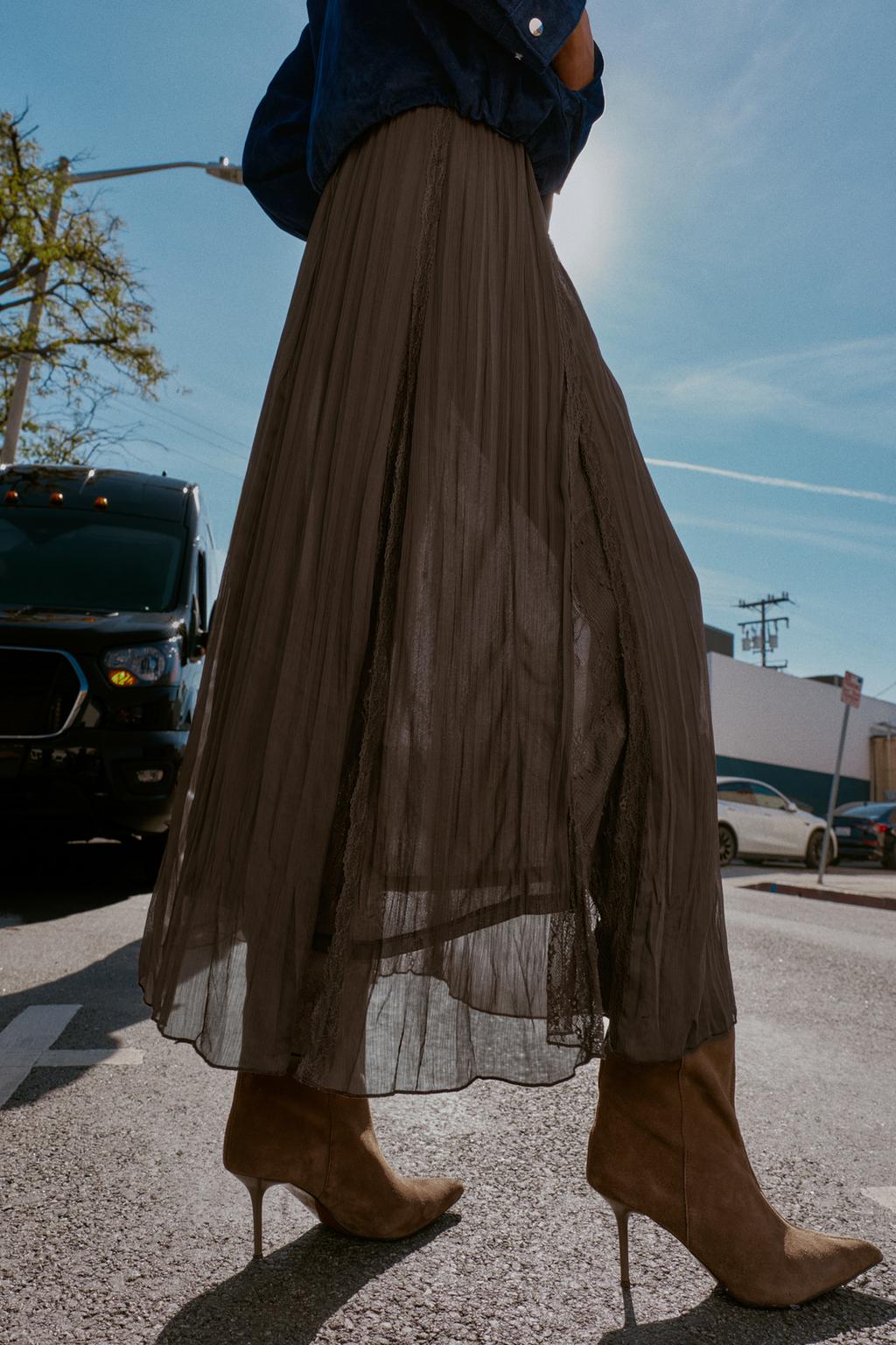 ЮБКА ГОДЕ С КРУЖЕВОМ