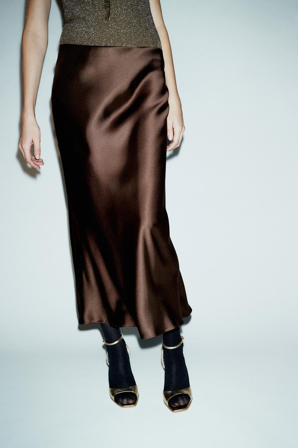 АТЛАСНАЯ ЮБКА МИДИ