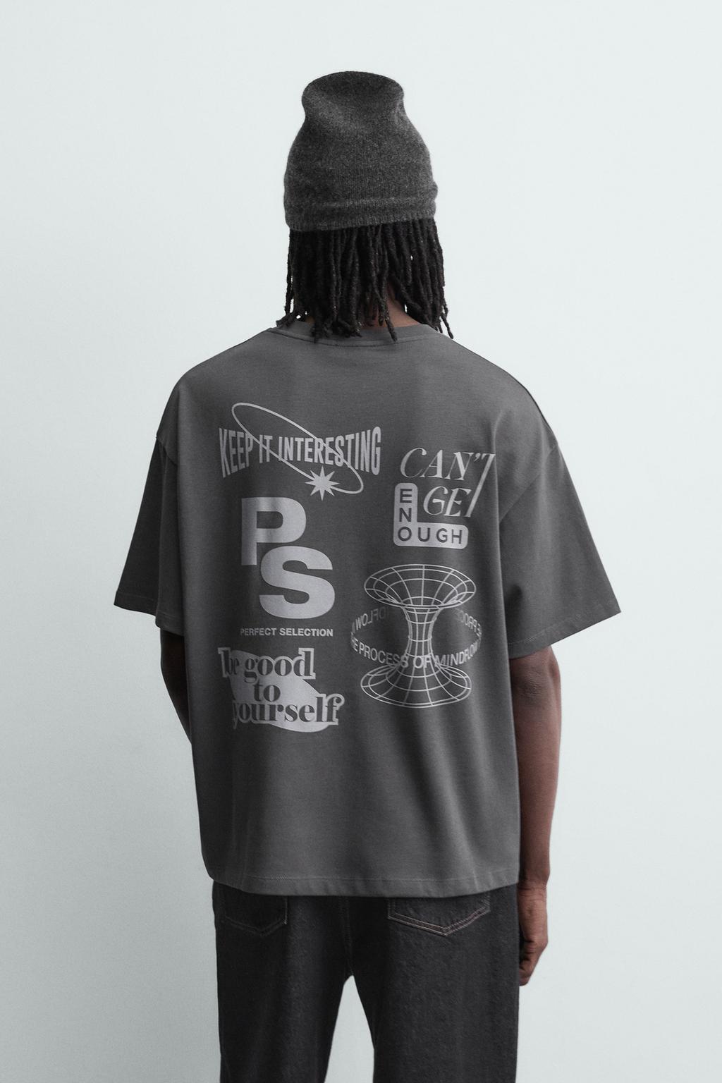 ФУТБОЛКА С КОНТРАСТНЫМ ПРИНТОМ