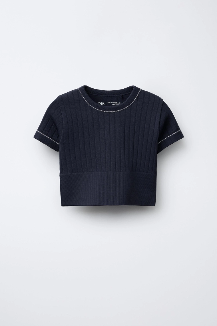 БЕСШОВНАЯ ФУТБОЛКА ДЛЯ СПОРТА С БЛЕСТЯЩЕЙ ОТДЕЛКОЙ