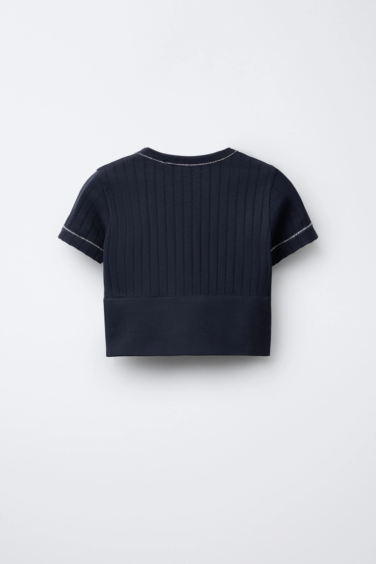 БЕСШОВНАЯ ФУТБОЛКА ДЛЯ СПОРТА С БЛЕСТЯЩЕЙ ОТДЕЛКОЙ