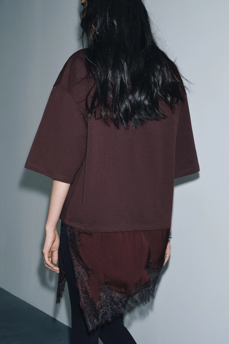 КОМБИНИРОВАННАЯ ФУТБОЛКА С КРУЖЕВОМ