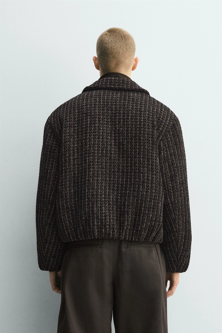 КУРТКА-БОМБЕР ИЗ ВЕЛЬВЕТА В КЛЕТКУ