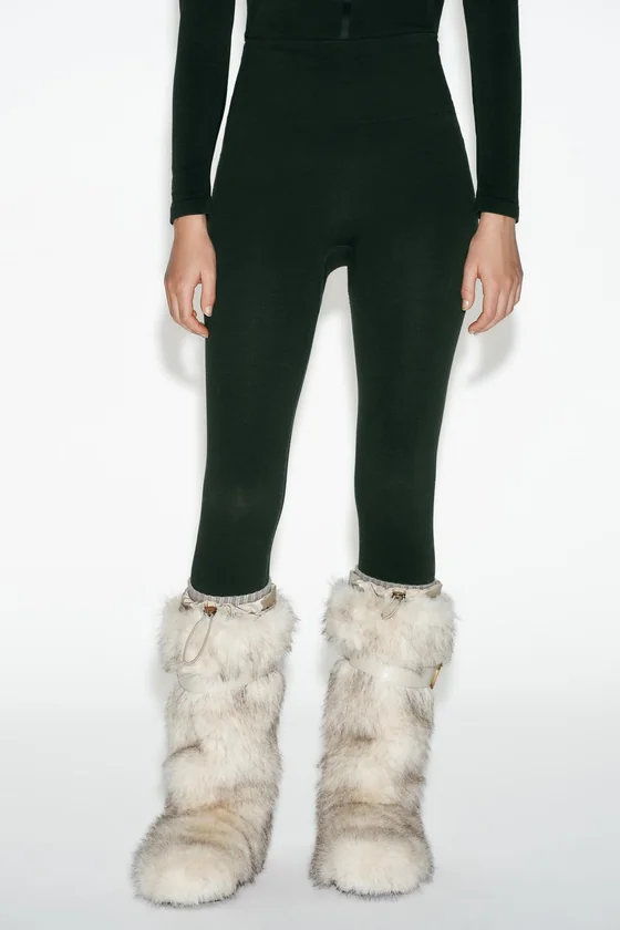 САПОГИ ИЗ ИСКУССТВЕННОГО МЕХА С РЕМЕШКОМ — SKI COLLECTION