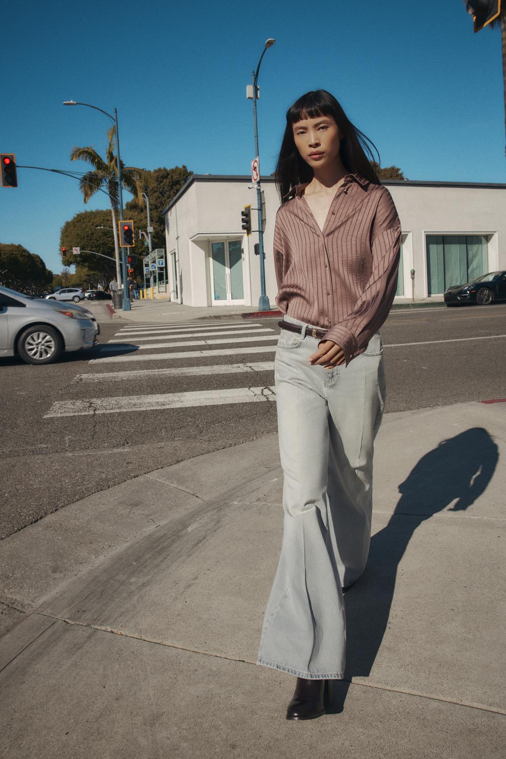 АТЛАСНАЯ РУБАШКА В ПОЛОСКУ