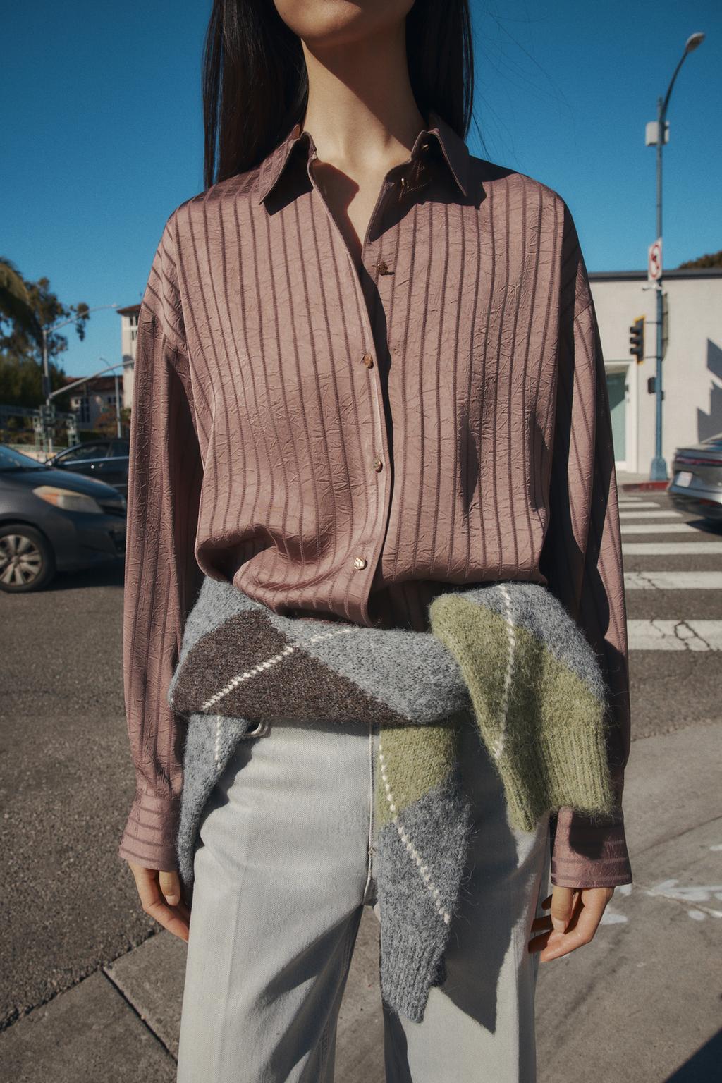 АТЛАСНАЯ РУБАШКА В ПОЛОСКУ