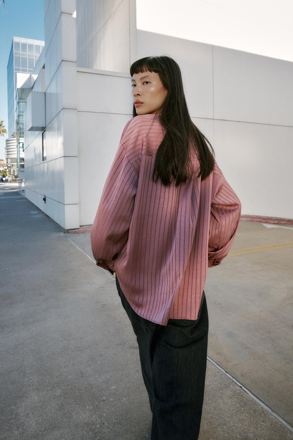 АТЛАСНАЯ РУБАШКА В ПОЛОСКУ