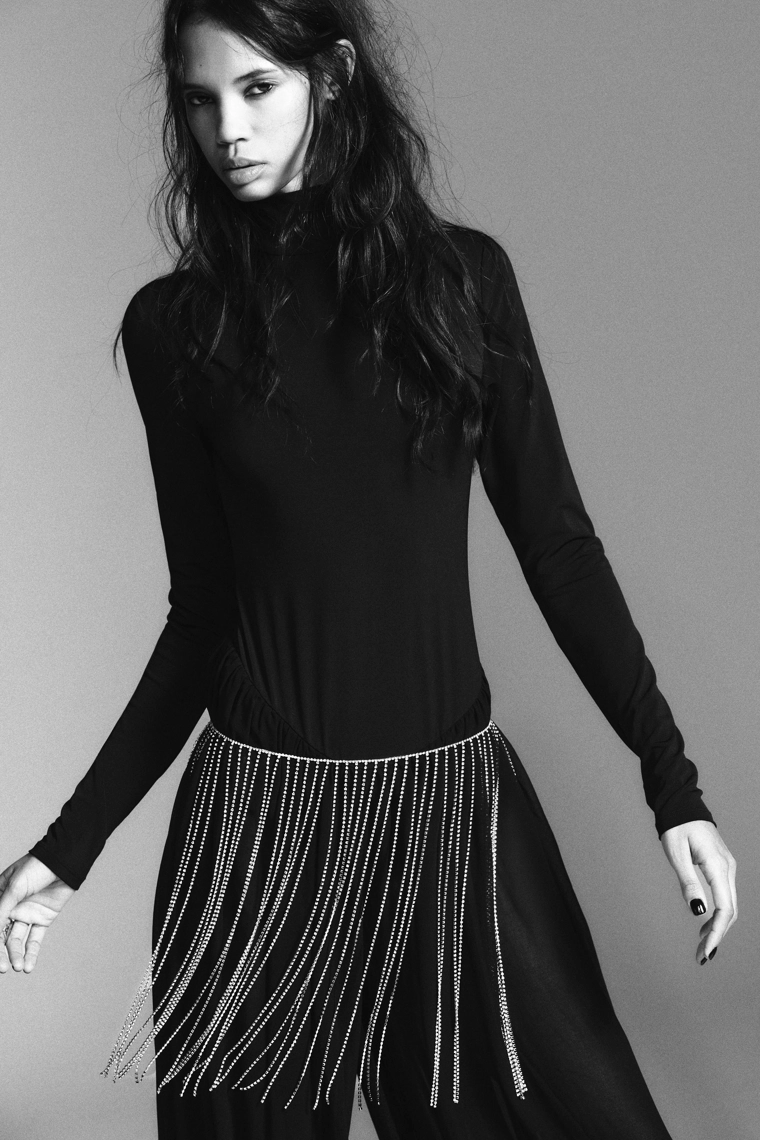 МЕТАЛЛИЧЕСКИЙ РЕМЕНЬ С БЛЁСТКАМИ