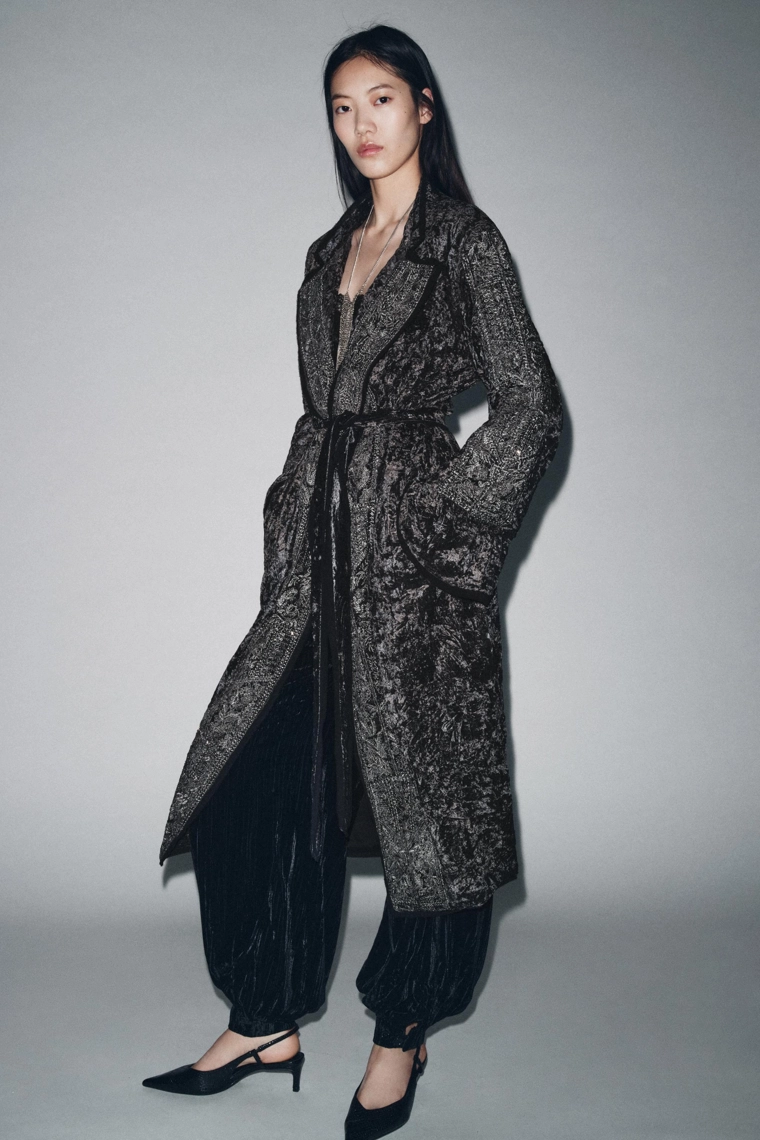 КИМОНО ИЗ БАРХАТА С ВЫШИВКОЙ — ZW COLLECTION LIMITED EDITION