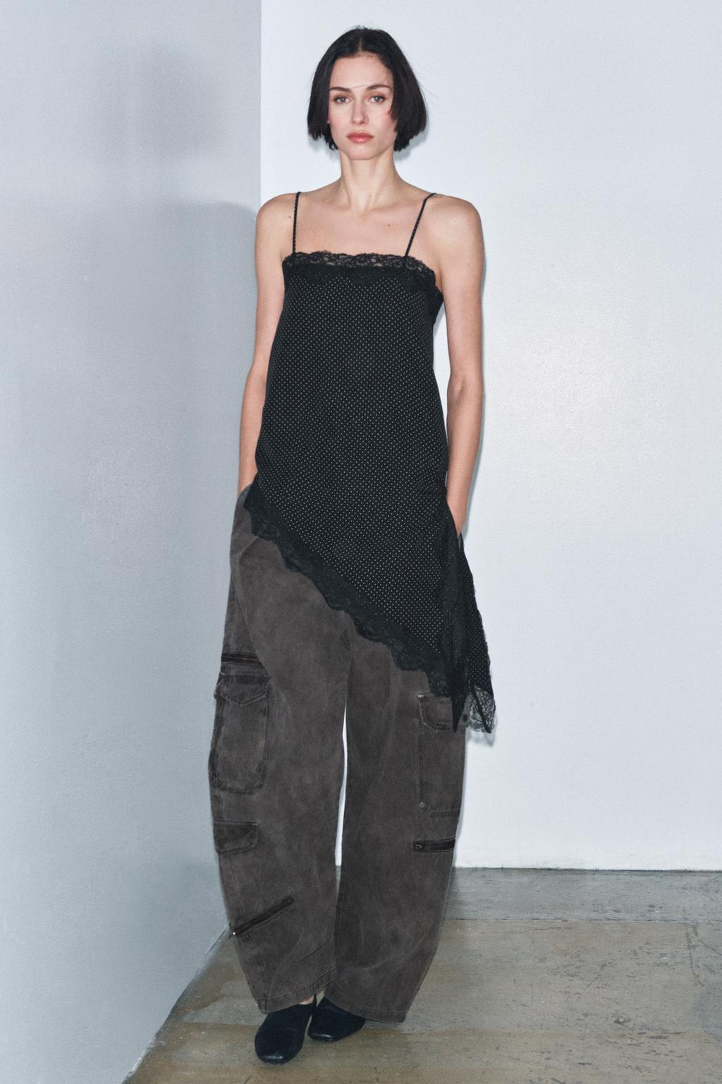 АСИММЕТРИЧНЫЙ ТОП В ГОРОШЕК ИЗ КОЛЛЕКЦИИ ZW