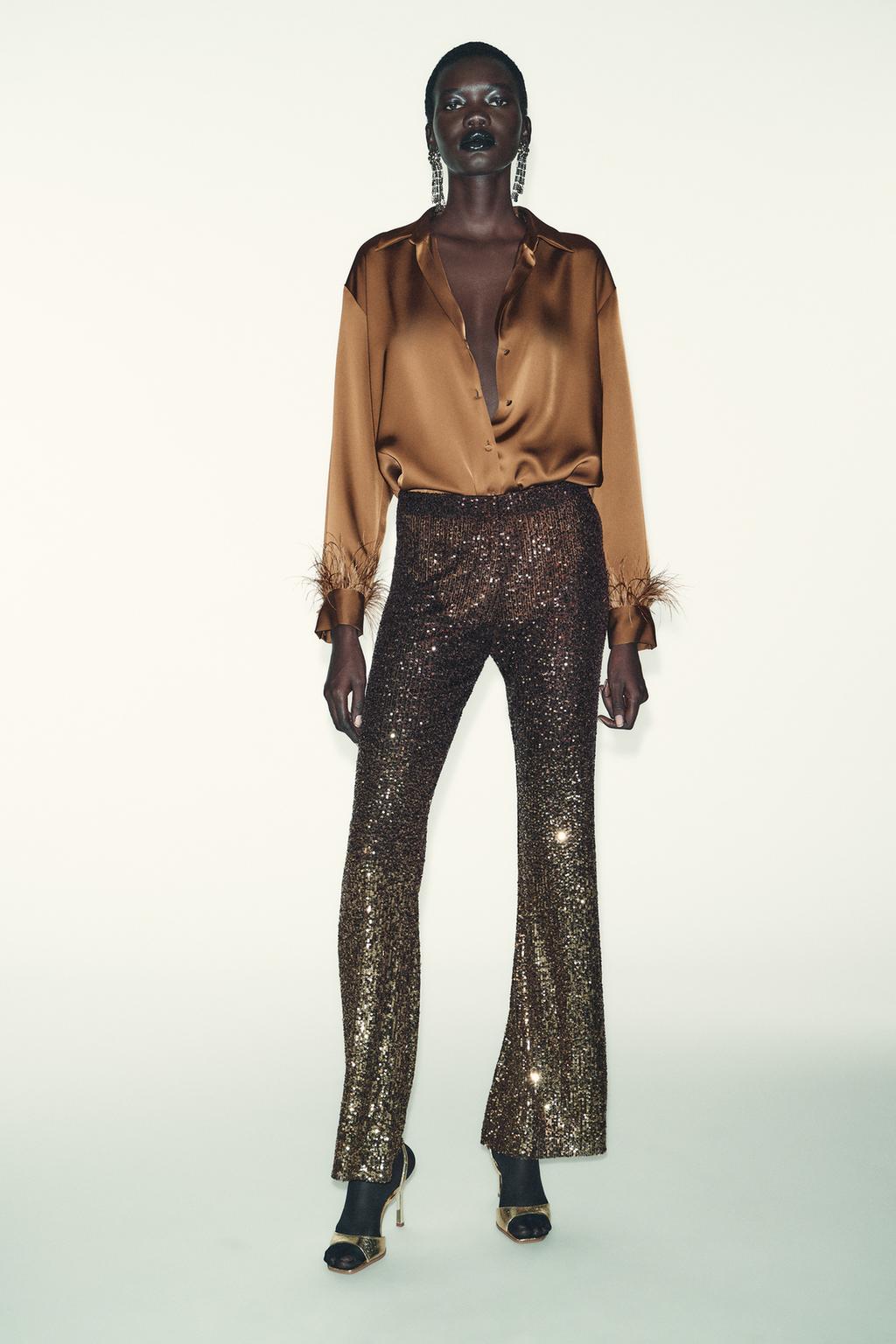 РАСКЛЕШЕННЫЕ БАРХАТНЫЕ ЛЕГИНСЫ С ПАЙЕТКАМИ