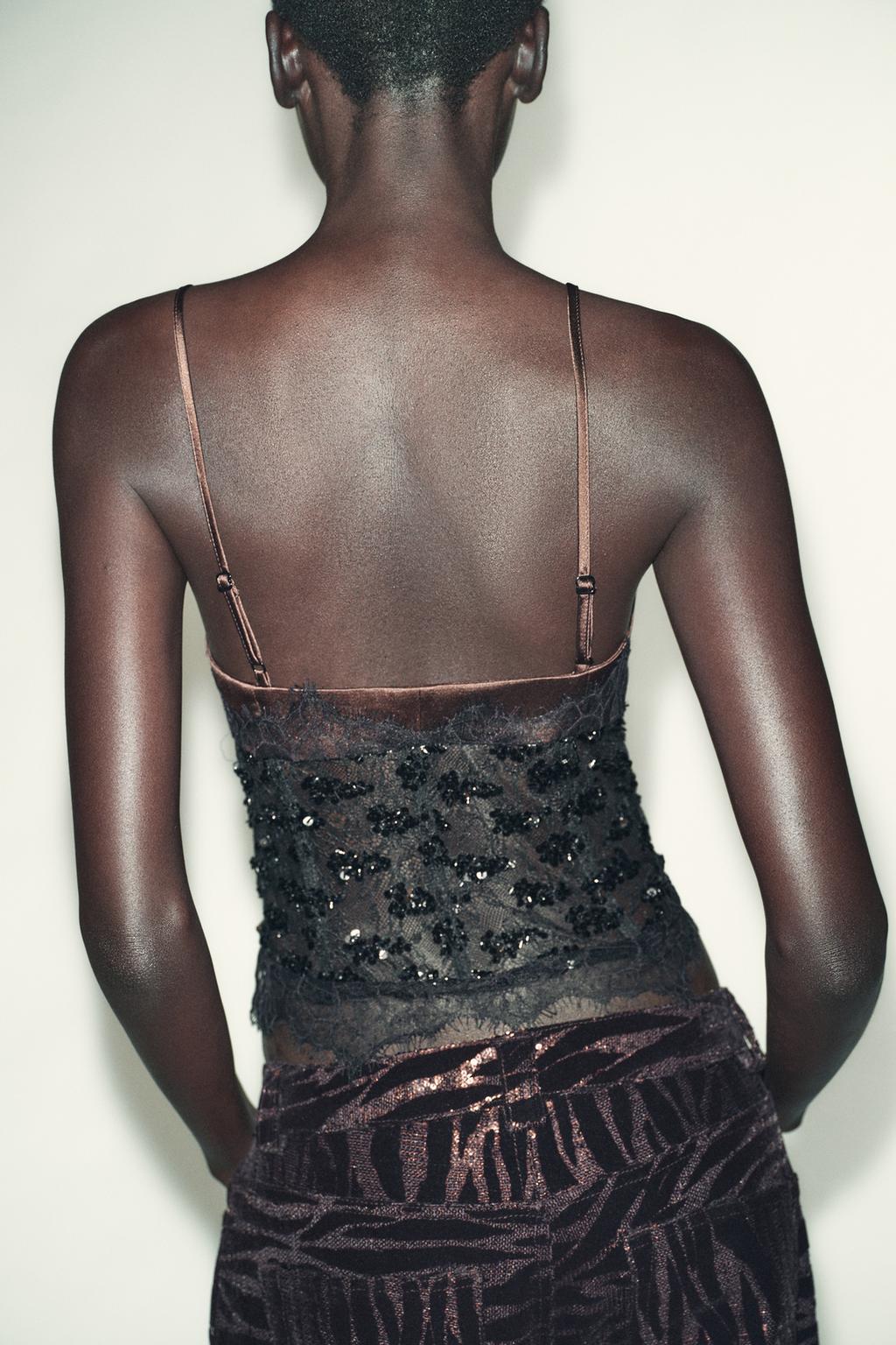 ТОП-КОРСЕТ С КОМБИНИРОВАННЫМИ ПАЙЕТКАМИ