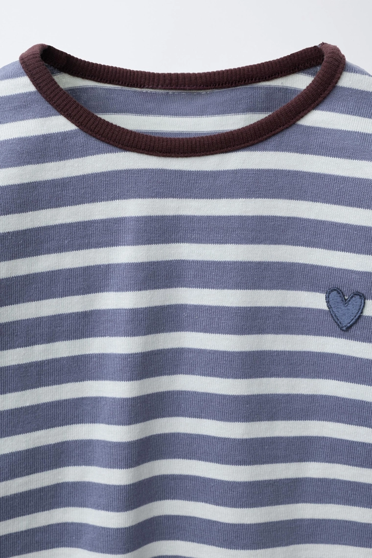 ФУТБОЛКА ИЗ ТКАНИ В ПОЛОСКУ С ВЫШИВКОЙ В ВИДЕ СЕРДЦА