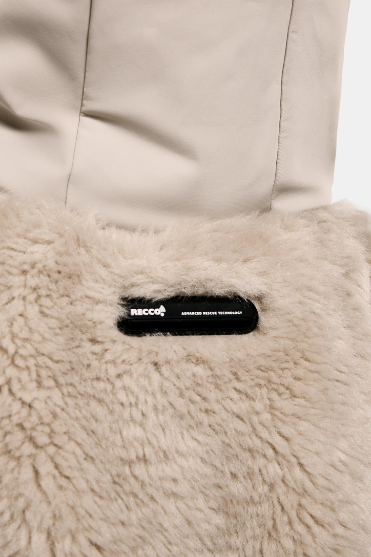 Короткое пальто с искусственным мехом и капюшоном, коллекция лыжной технологии recco®