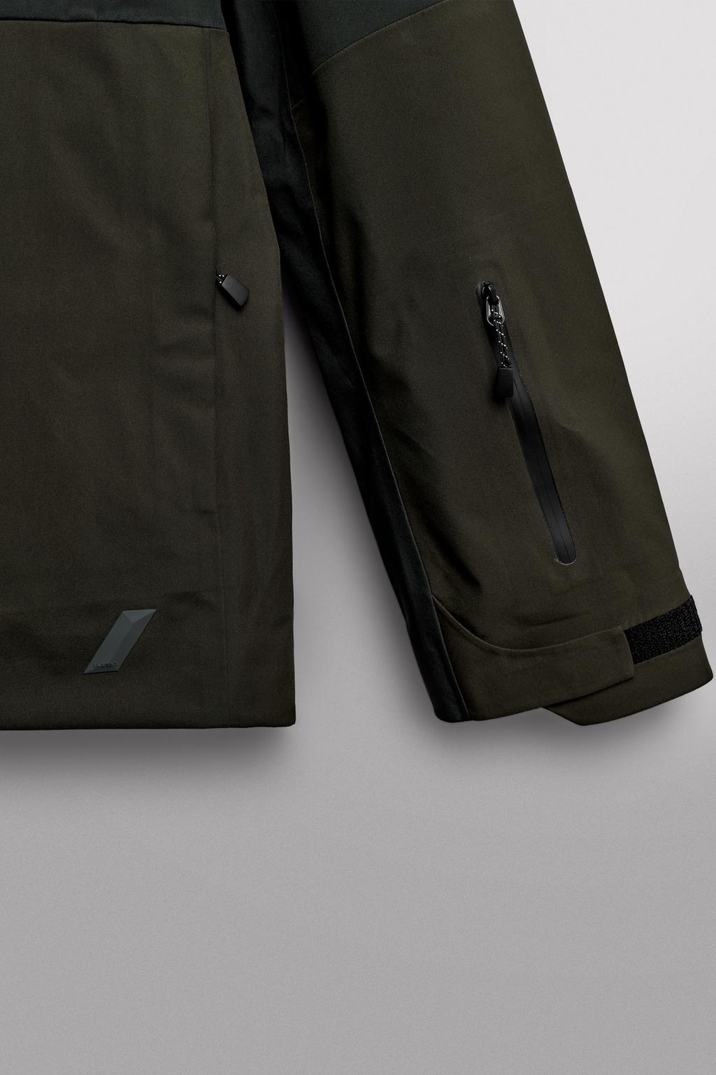 ВОДОНЕПРОНИЦАЕМАЯ ТЕХНИЧЕСКАЯ ЛЫЖНАЯ КУРТКА RECCO® SHELL