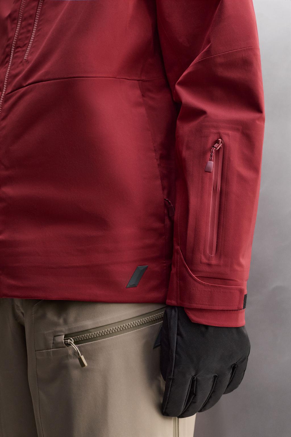 ТЕХНИЧЕСКАЯ ЛЫЖНАЯ КУРТКА-ШЕЛЛ RECCO® WATERPROOF