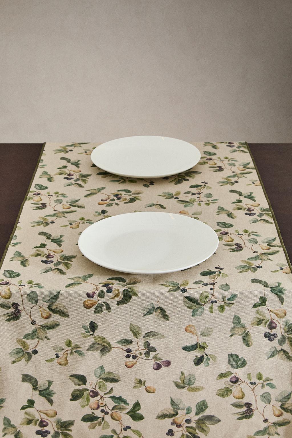 Плотный бегунок с фруктовым принтом