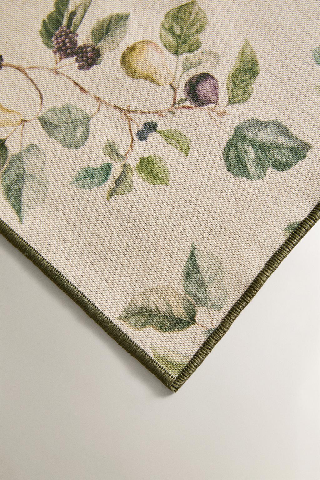 Плотный бегунок с фруктовым принтом