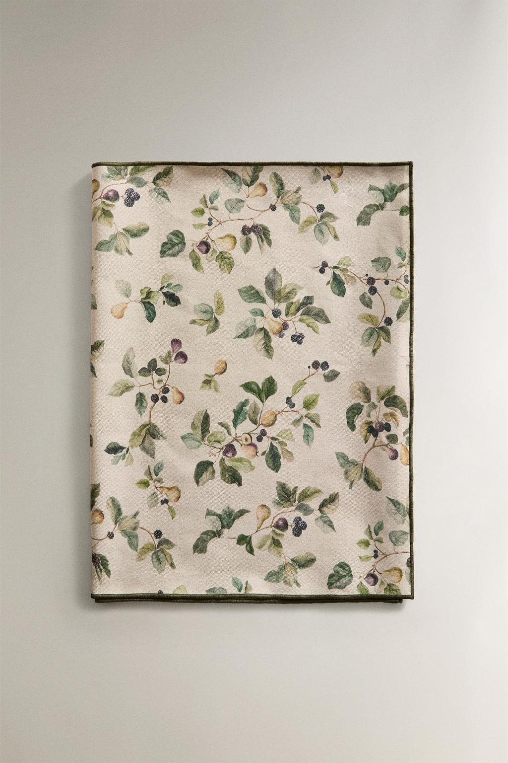 Плотный бегунок с фруктовым принтом