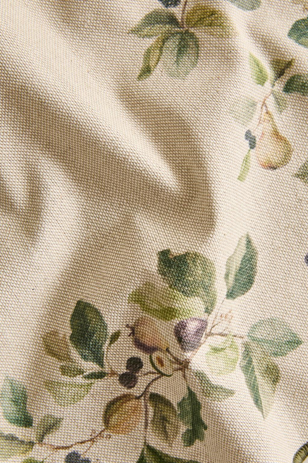 Плед с фруктовым принтом