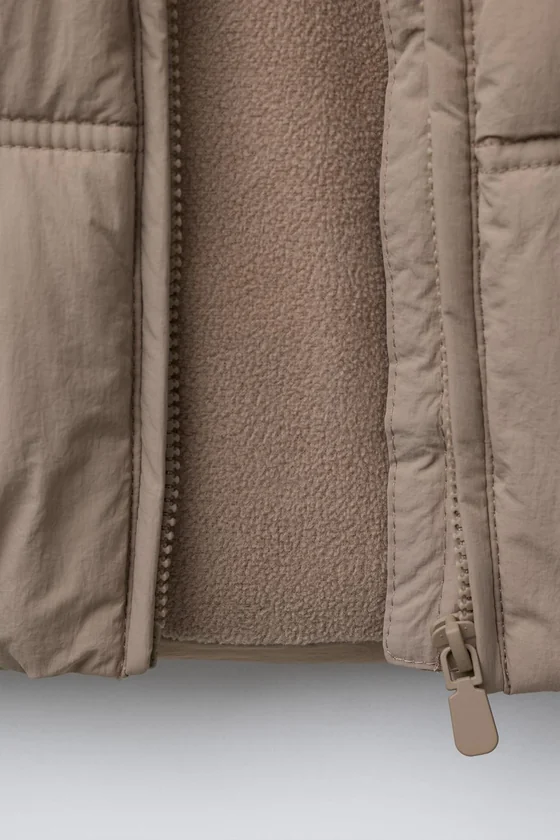 СТЕГАНЫЙ ПУХОВИК С КАПЮШОНОМ WATER REPELLENT