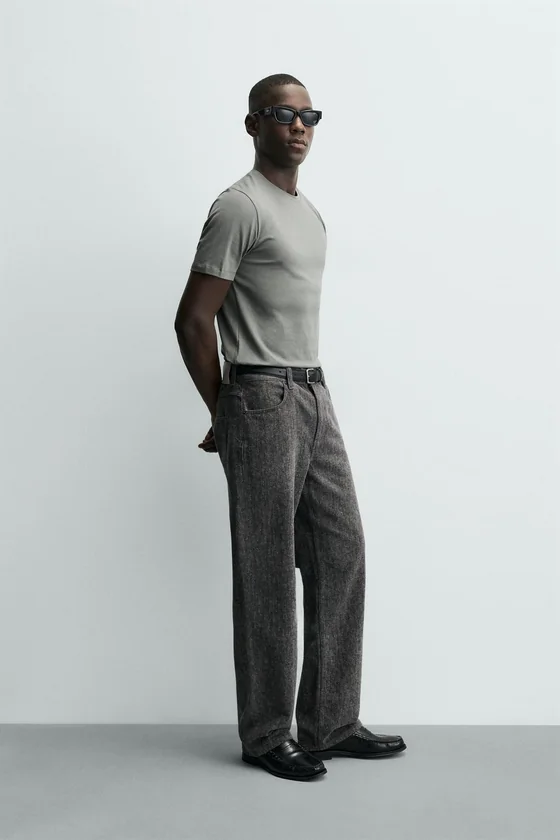 БАЗОВАЯ ФУТБОЛКА SLIM FIT