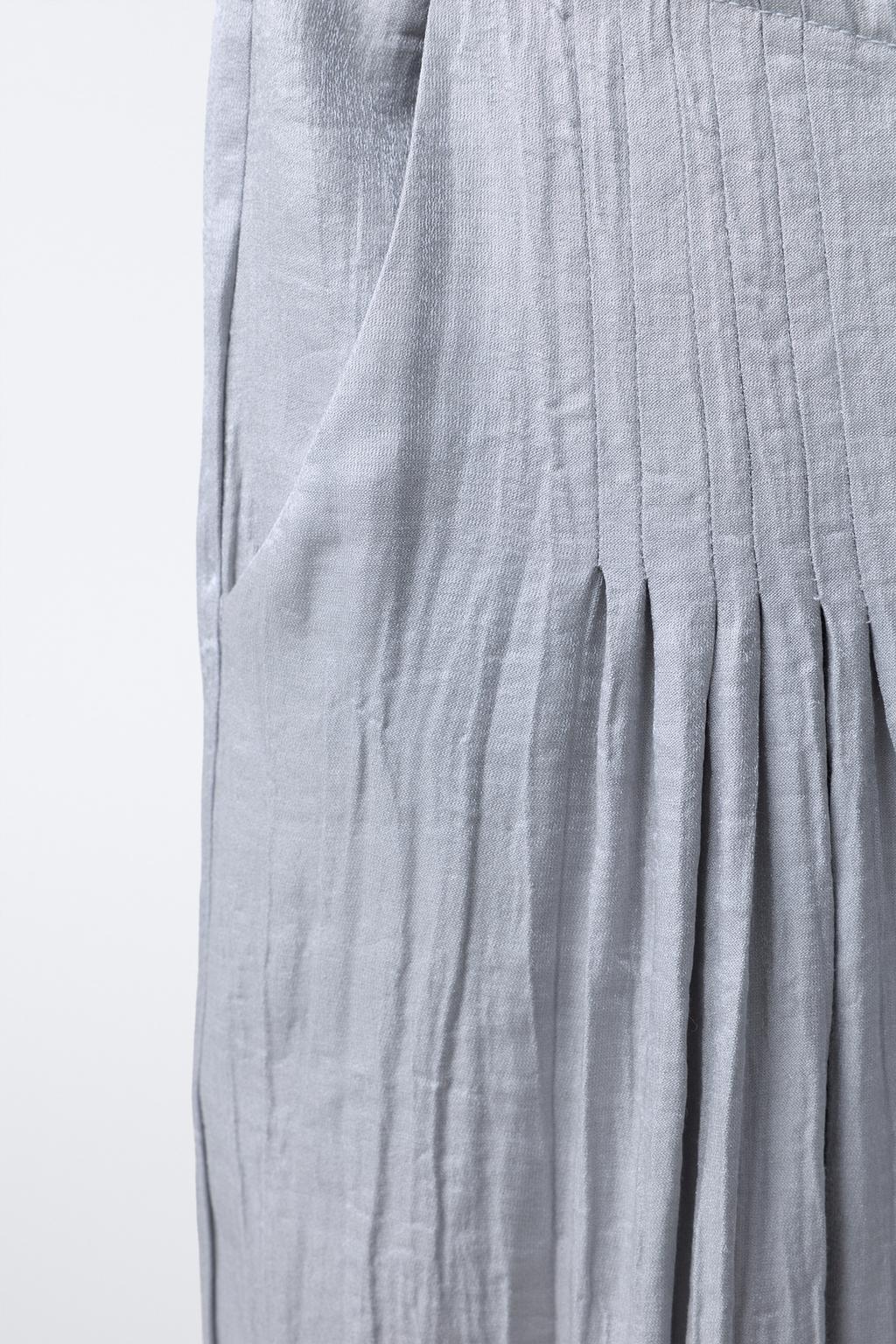 АТЛАСНЫЕ БРЮКИ-ШАРОВАРЫ С ЭФФЕКТОМ МЯТОСТИ