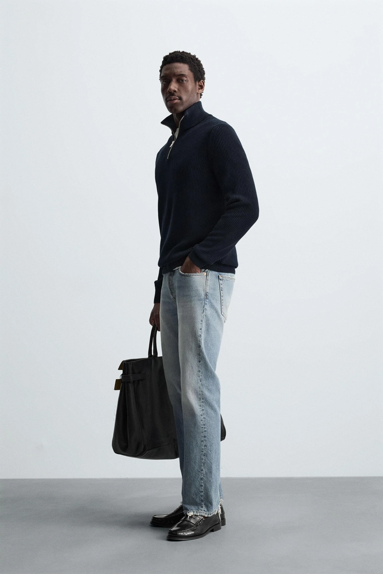 ДЖЕМПЕР ИЗ ЖЕМЧУЖНОГО ТРИКОТАЖА С МОЛНИЕЙ