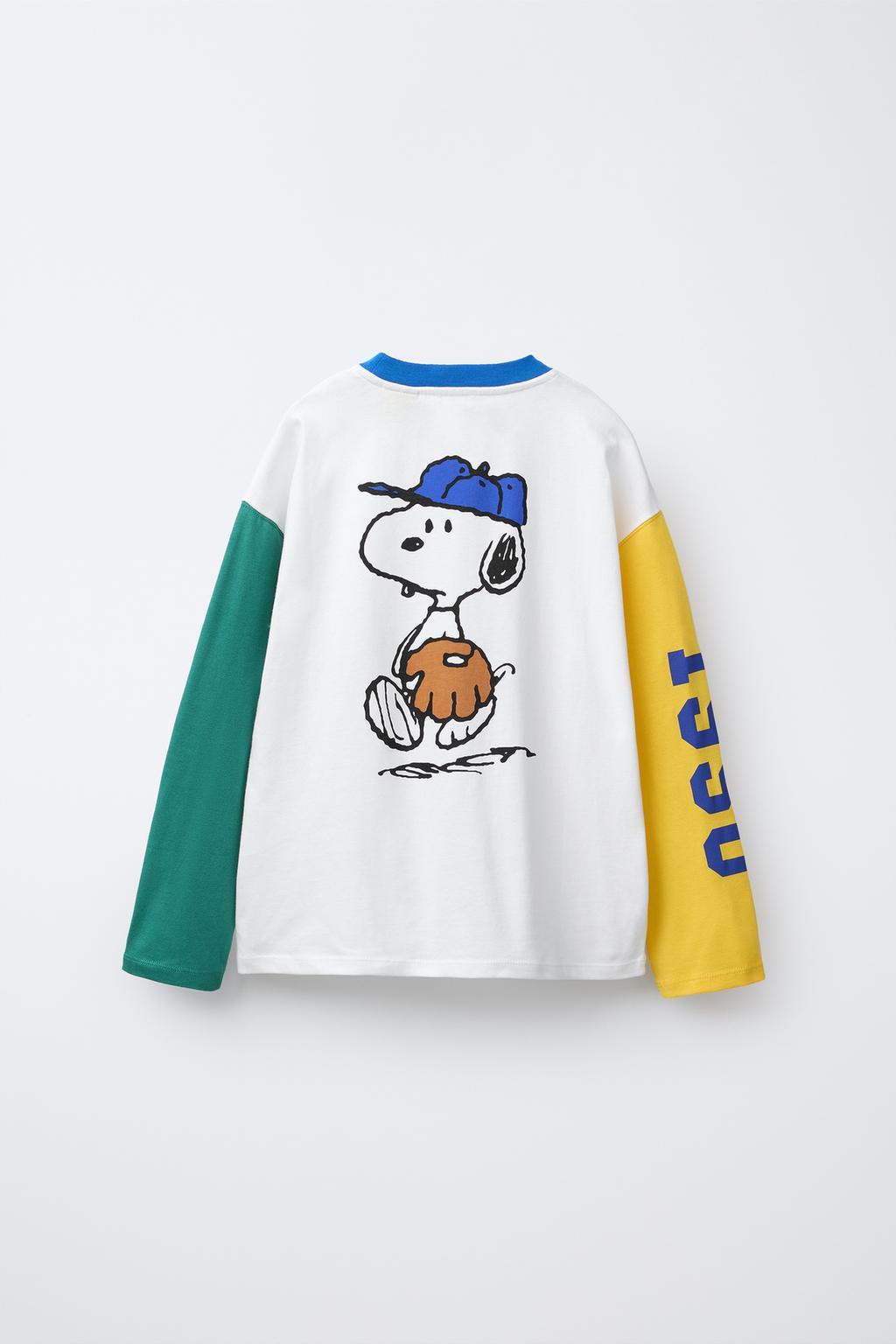 ФУТБОЛКА SNOOPY PEANUTS™ С КОНТРАСТНЫМИ ЭЛЕМЕНТАМИ