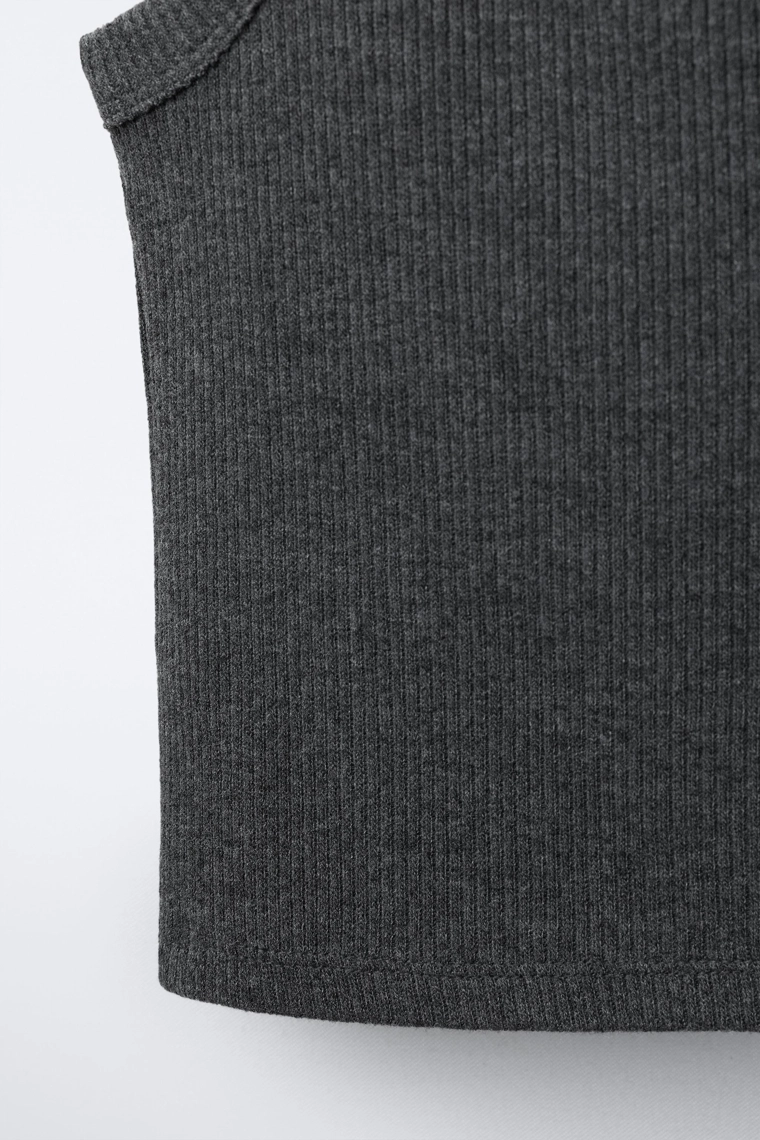 ФУТБОЛКА В РУБЧИК С ПРЯЖКАМИ