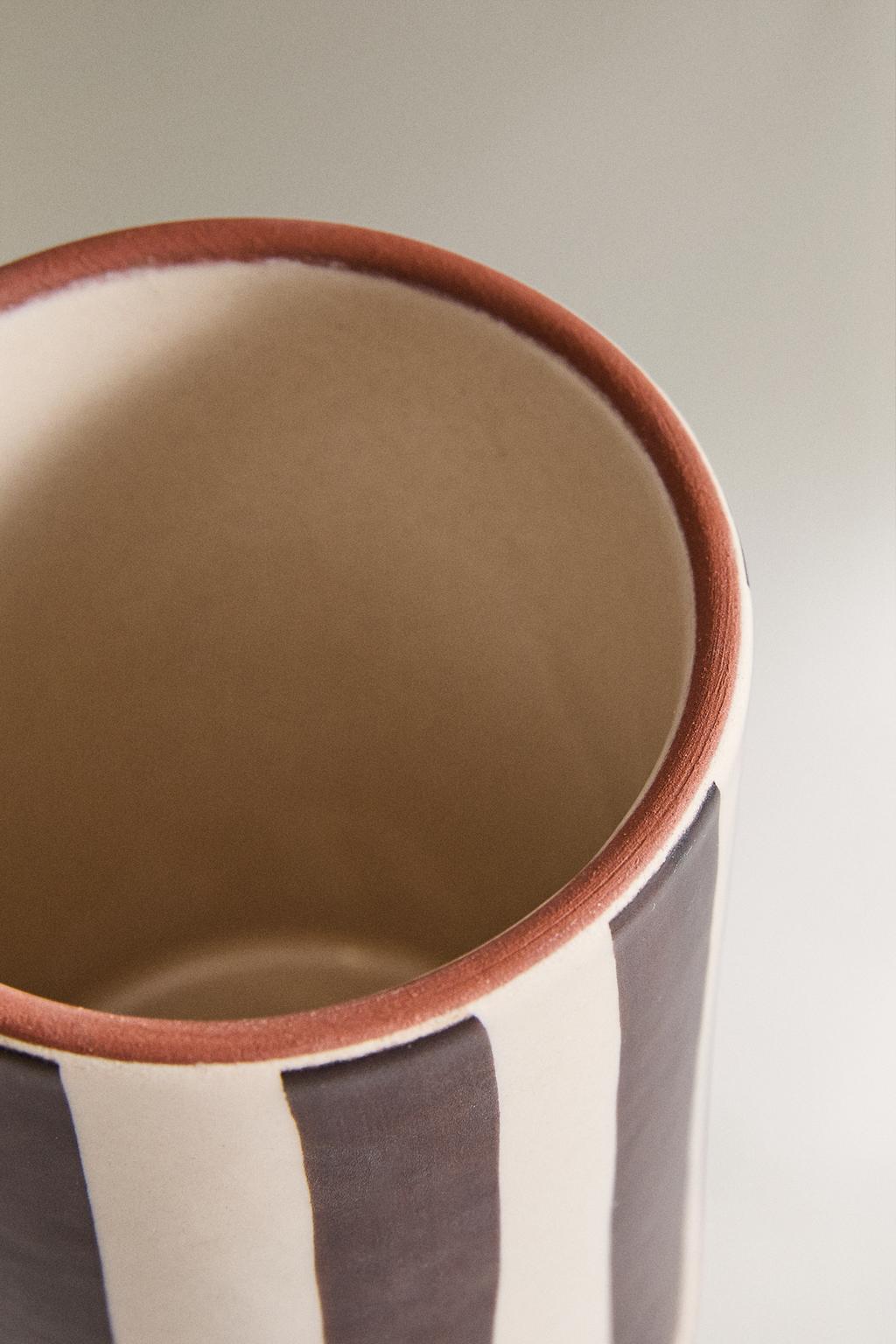 Керамический подстаканник в коричневую полоску